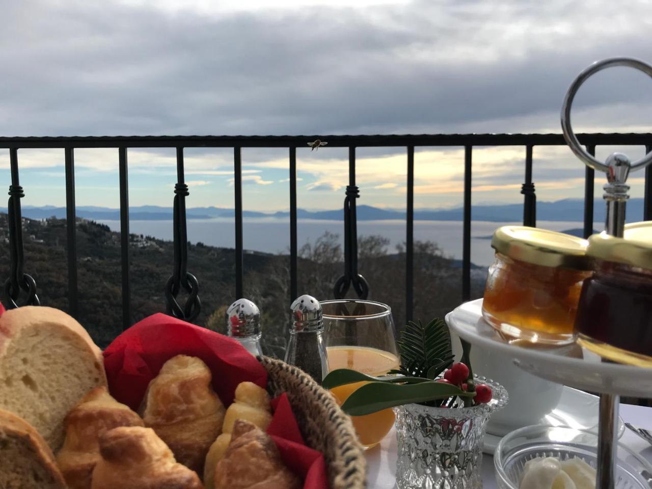 1822 Makrinitsa Suites מראה חיצוני תמונה