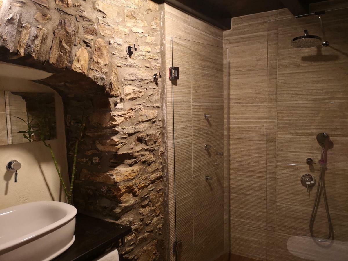 1822 Makrinitsa Suites מראה חיצוני תמונה